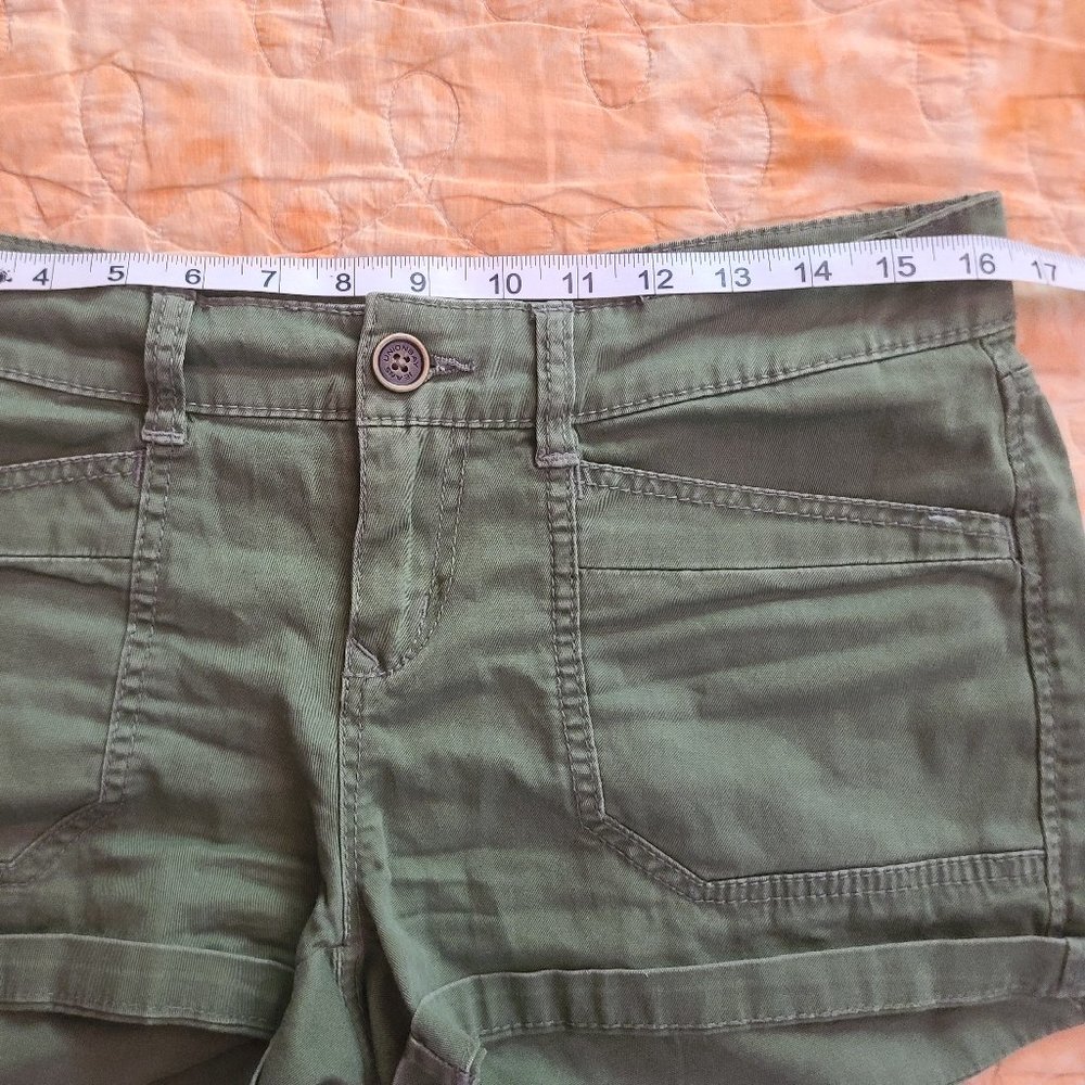 Vintage UNIONBAY Green Khaki Button Pocket Shorts - Picture 9 of 11